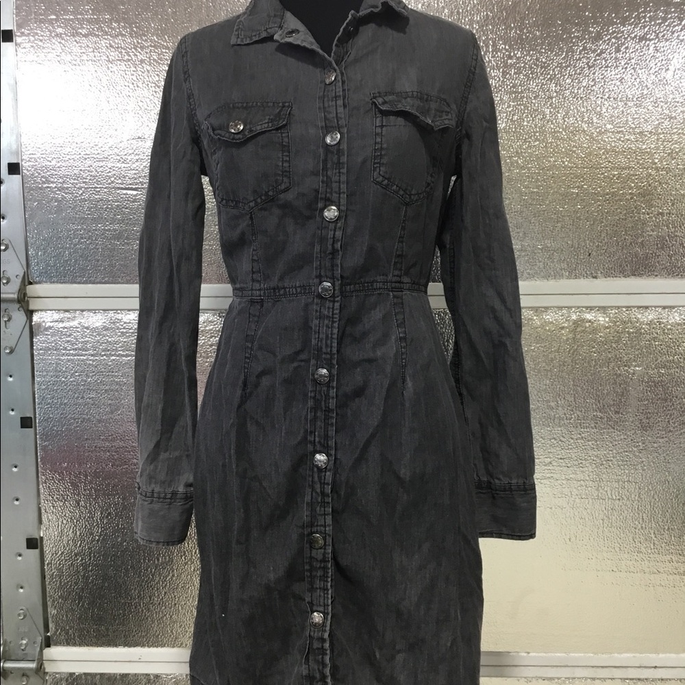 Japna denim dress.
